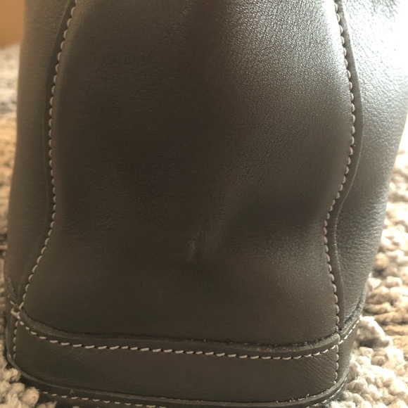 COACH Tote - Picture 4 of 5